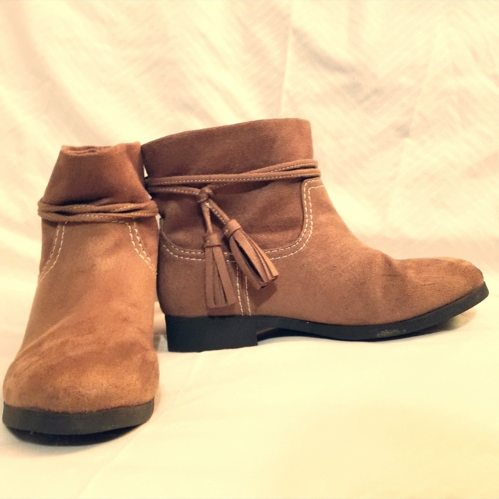 Girls Size 13 Brown Tassel Booties